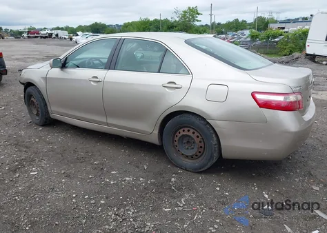 2007 Toyota Camry Le z USA, uszkodzony, nr VIN 4T1BE46K07U006986